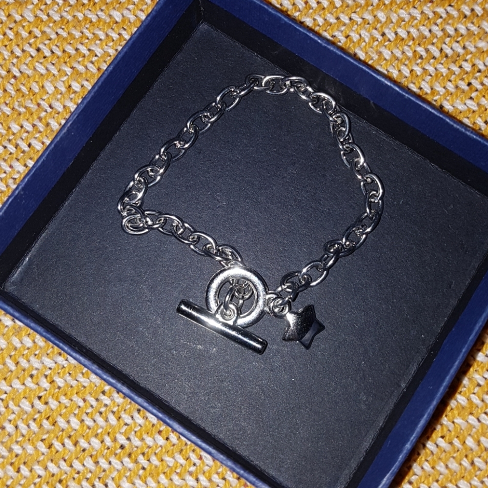 🕸5 for $25🕸Charm bracelet